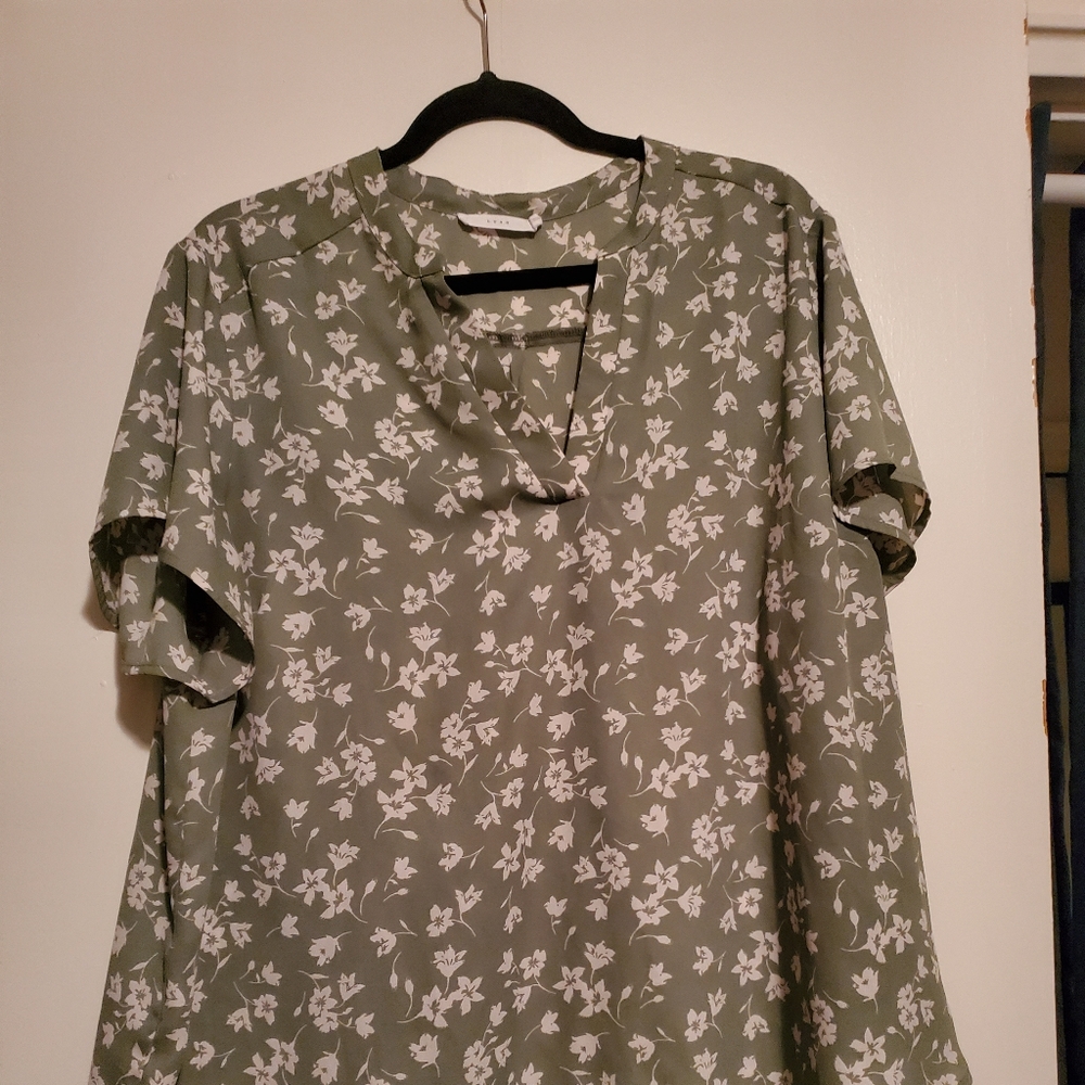 Lush 2x Olive Green Floral Blouse